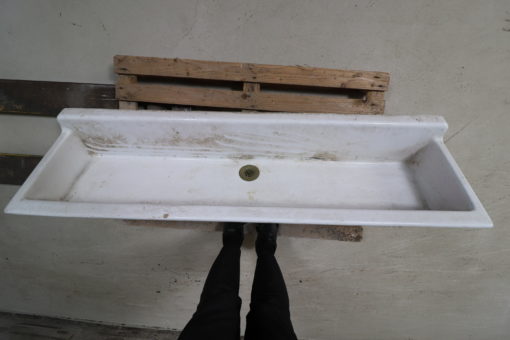 Gammel skolevask / håndvask 150cm bred.